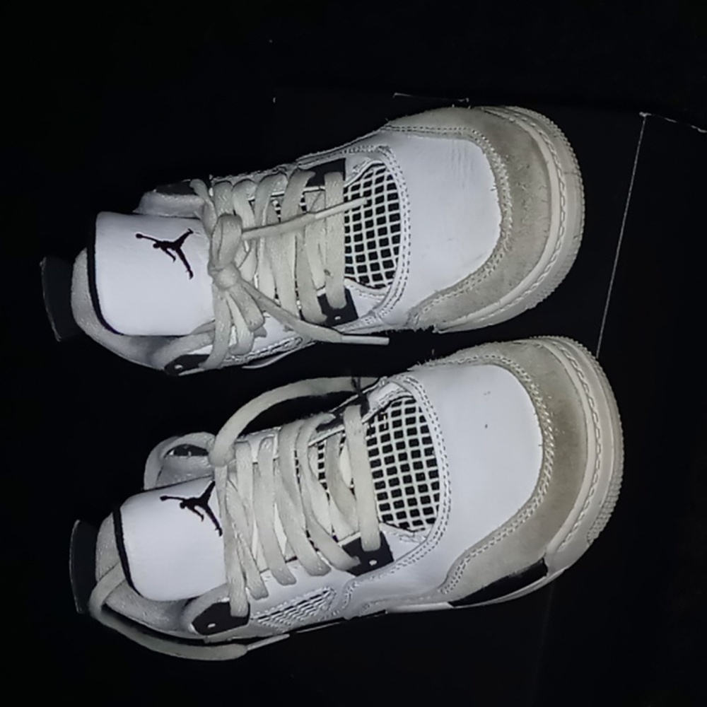 Jordan 4